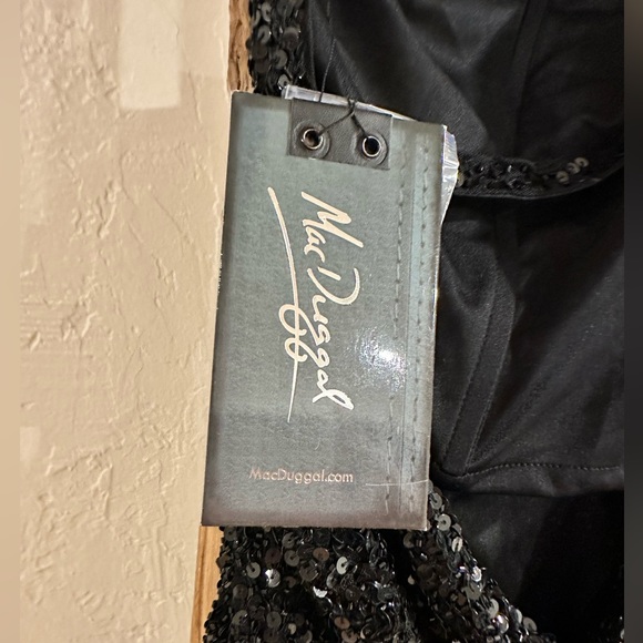Mac Duggal One Shoulder Sequined Gown Maxi Dress 5059 in Black Size 6 NWT - Picture 5 of 8